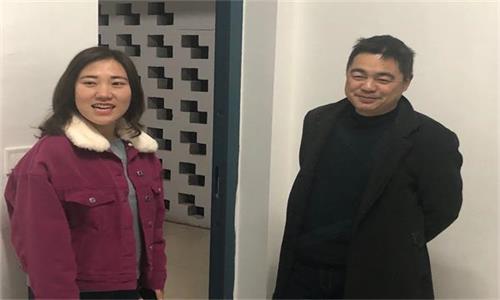 图为领导下寝慰问我院学生.jpg