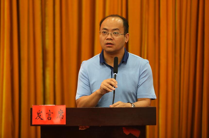 四川师范大学KU游官网院长陈驰.jpg